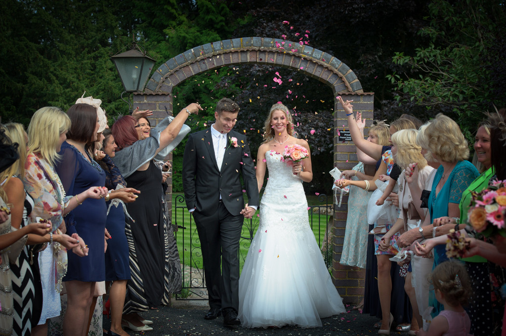 west midlands & wolverhampton wedding Photographer confetti time